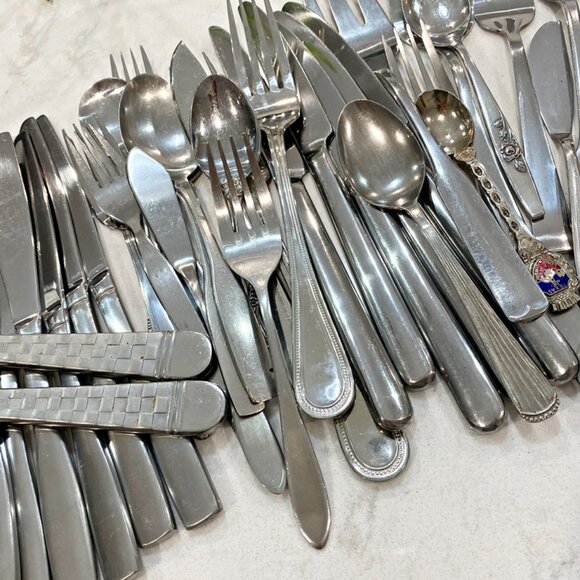 74 Pcs Flatware Stainless Mixed Patterns Makers Knives Forks Spoons ++++ Vintage - Picture 6 of 14